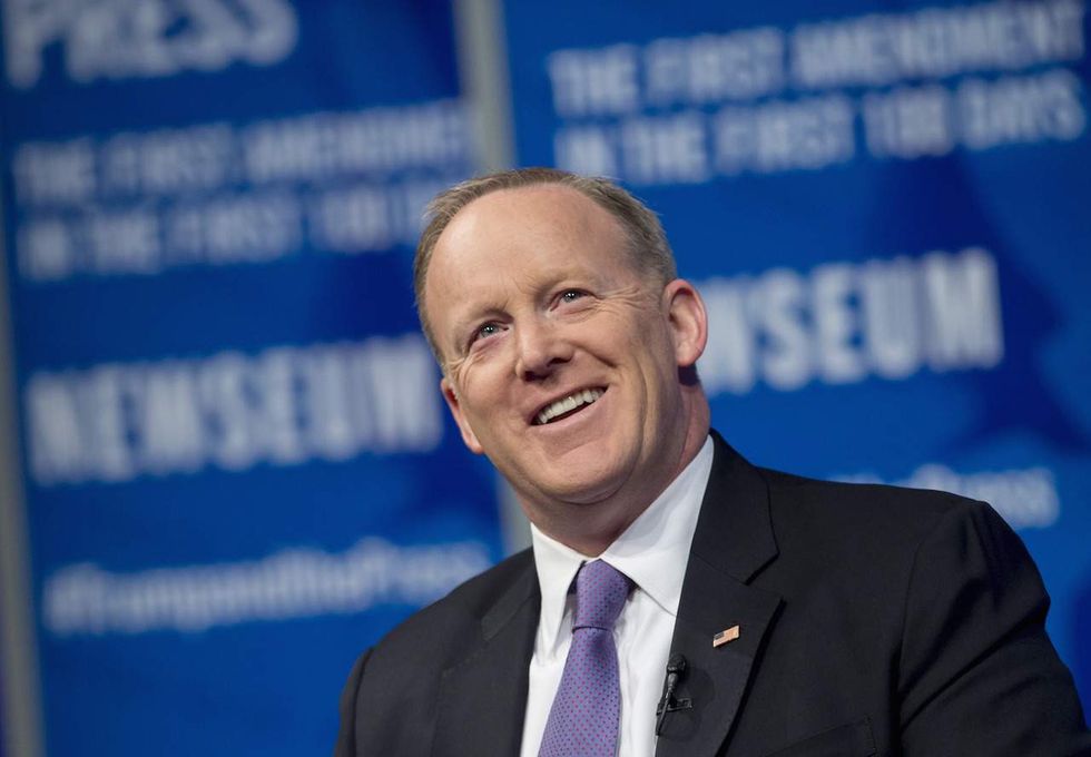 I made a mistake': Spicer apologizes for Hitler comments