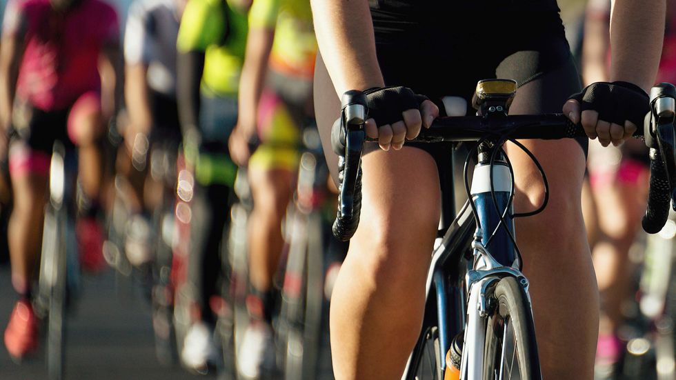 The Amazing Race' host Phil Keoghan tells grueling underdog story of 1928 Tour de France