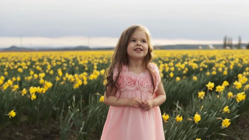 Watch: Adorable 4-year-old girl sings heart-melting Easter hymn
