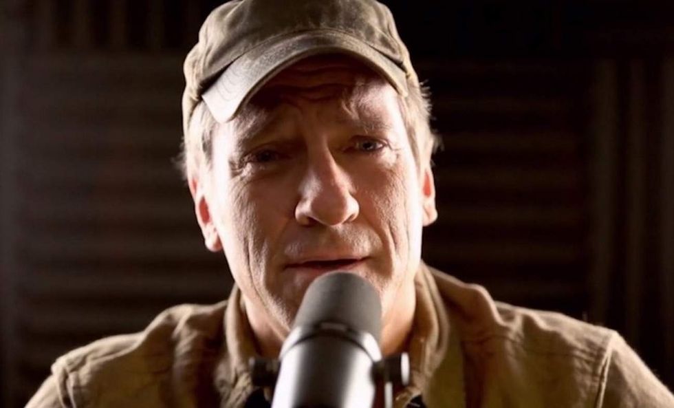 Mike Rowe 'terrified' over United Airlines debacle — but for a reason some might not expect