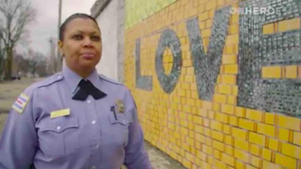 How one Chicago cop goes above and beyond the call of duty to combat violence
