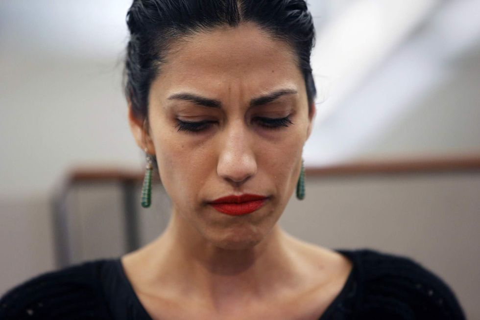 Democrat Senator calls for special prosecutor to investigate Huma Abedin