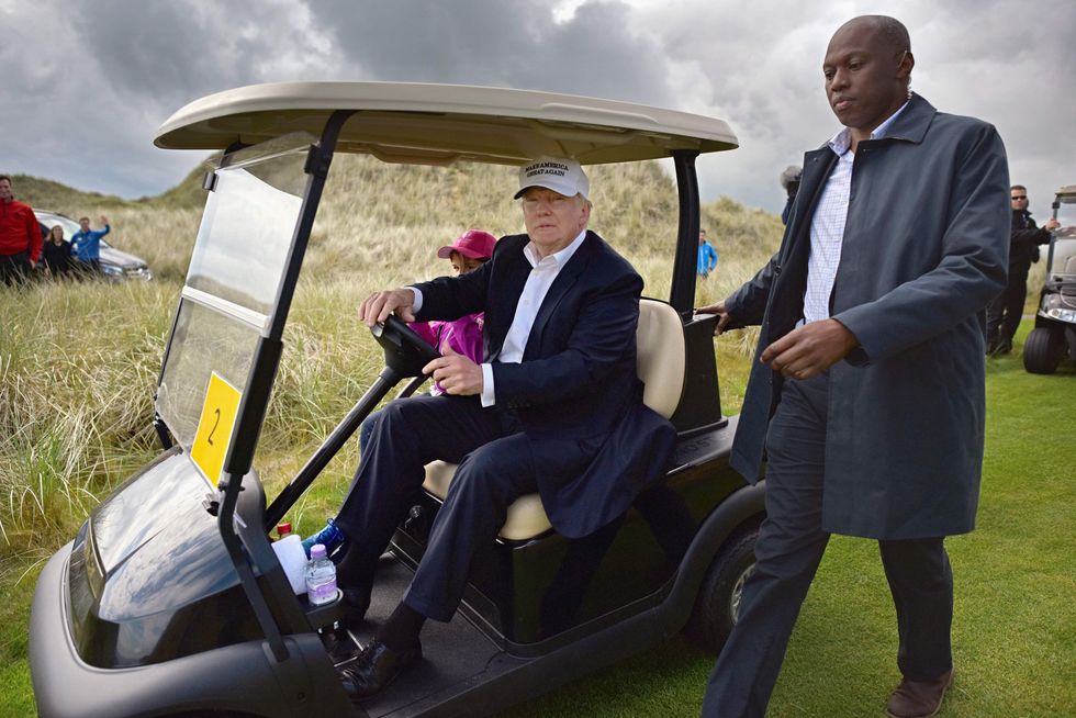 Trump: I'm going to save the country money by staying at my N.J. golf club