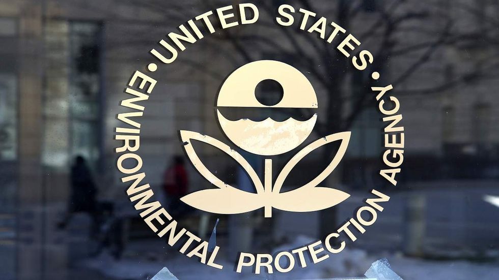 EPA asked to rescind Obama's greenhouse gas finding
