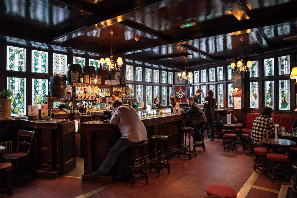 Liberal outrage brigade descends on California bar over ‘border wall’ Cinco de Mayo promotion