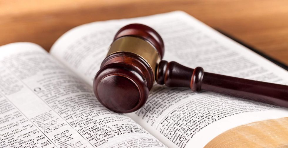 Christian staffer files lawsuit after school threatens to fire her for saying: ‘I will pray for you’