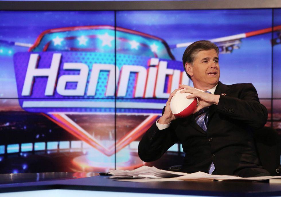 Report: Sean Hannity has gone off the grid while considering a departure from Fox News
