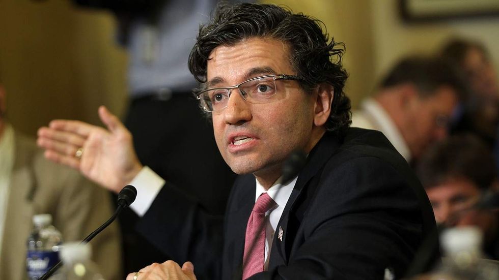 Report: More UK Muslims are serving in ISIS than in the UK military