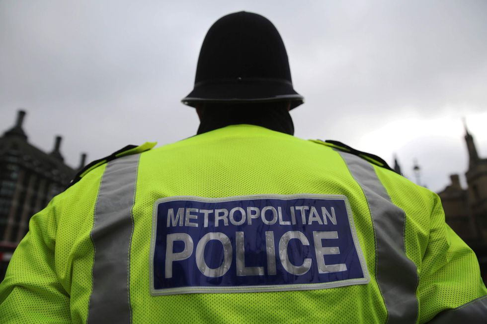 London police tweet mind-boggling 3-step plan to fight terrorists — then Americans offer real plan