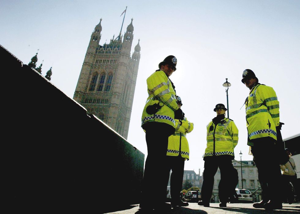 Despite being unarmed, these cops took the London terrorists head on