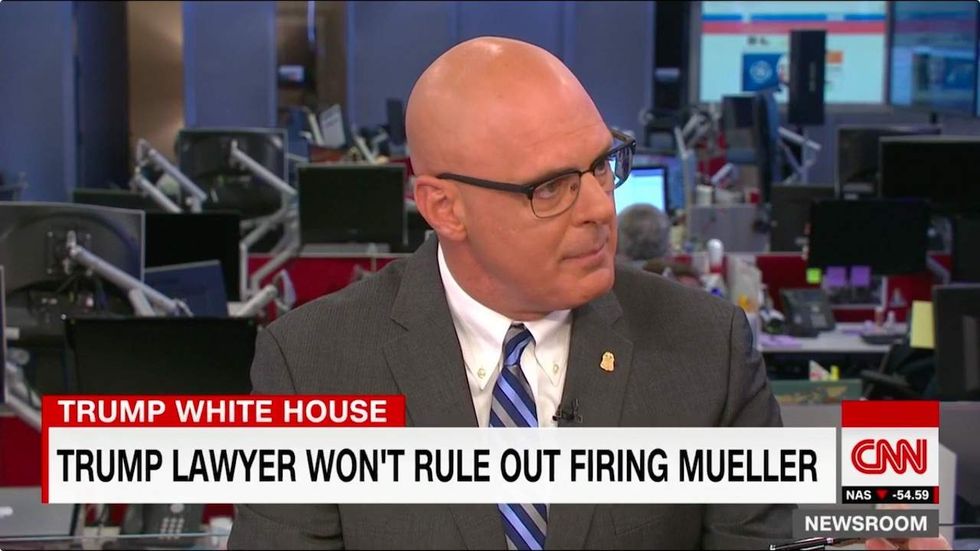 Former FBI agent says he's 'troubled' by Comey’s relationship with special counsel Mueller