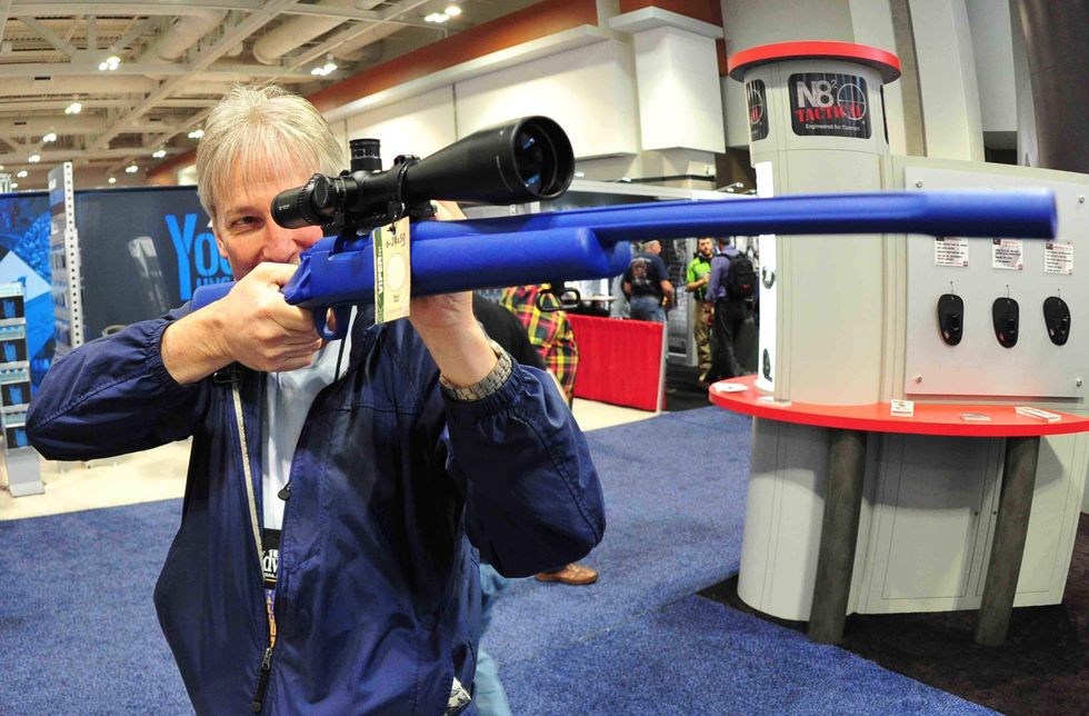 MSNBC host has absolutely no idea what a 'scope' is