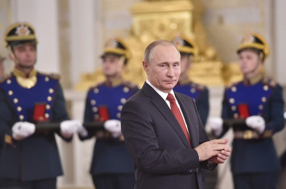 Putin jokes about offering political asylum to Comey