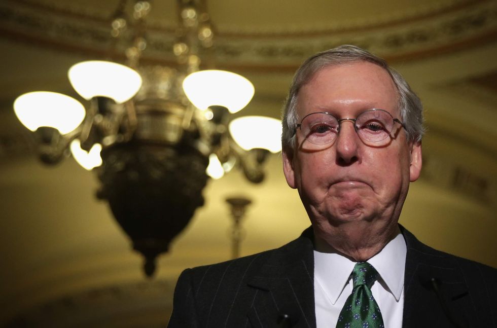 Lacking support from their own party, Senate Republicans delay health care vote