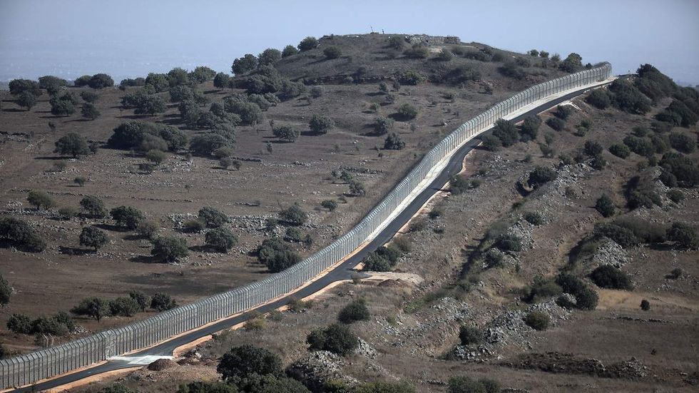 Israel reopens the border area near the Syrian conflict region