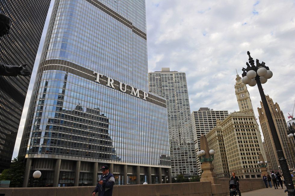 Explanation for new 'artwork' outside Trump hotel in Chicago doesn't pass the smell test