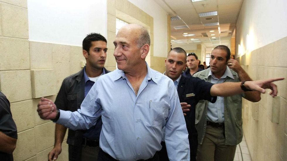 Former Israeli PM Ehud Olmert to be let out of prison 11 months early