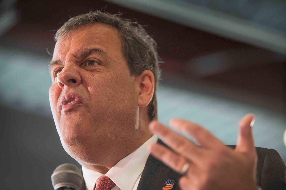 Chris Christie's response to viral beach photo isn't likely to help his dismal approval rating