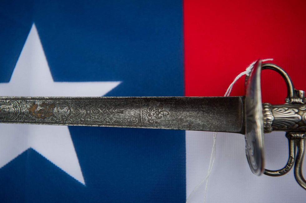Governor signs bill allowing Texans to carry swords, spears, and more