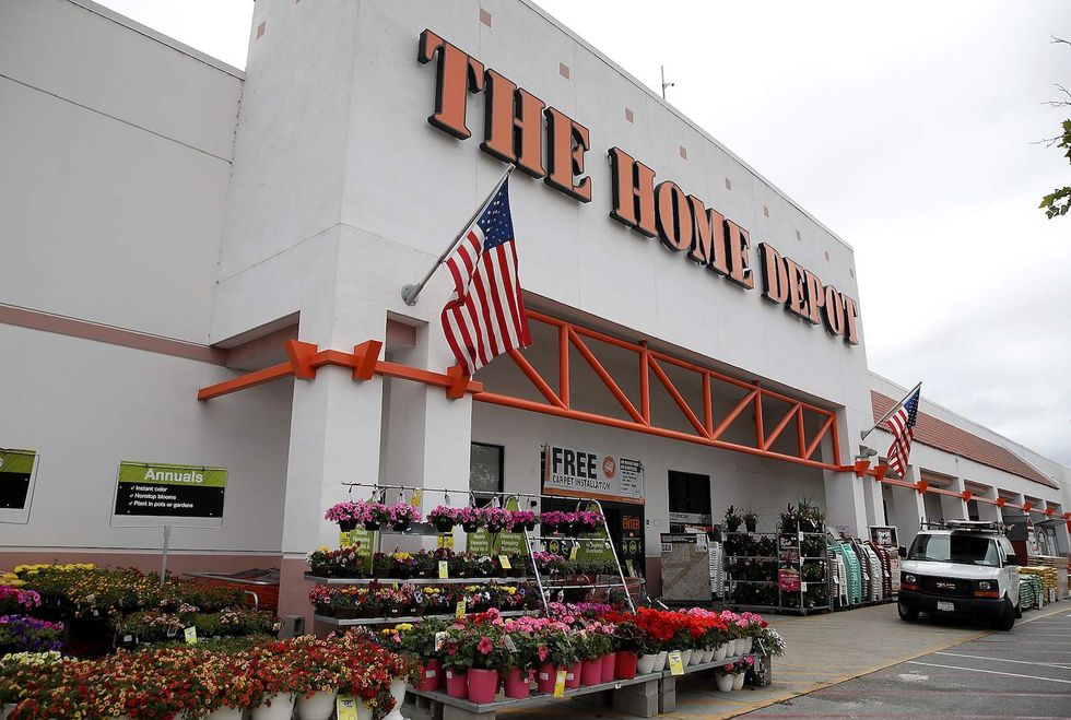 Texas veteran fired from Home Depot after trying to stop shoplifters