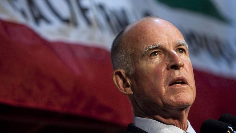 The governor of California is trying to make agreements with the UN on behalf of the US