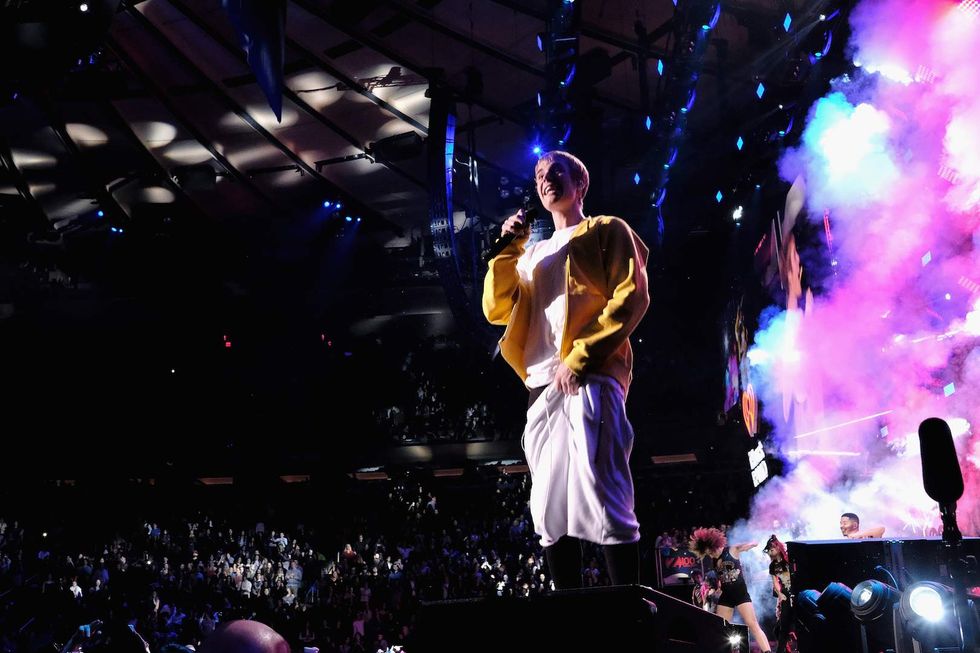 China bans Justin Bieber to 'purify' Chinese environment