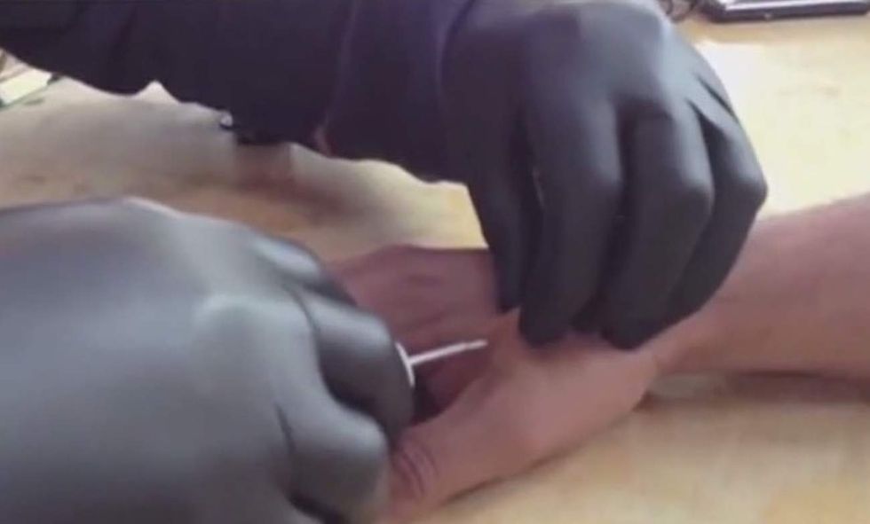 Company to implant microchips in its employees: 'My microchip is now my credit card