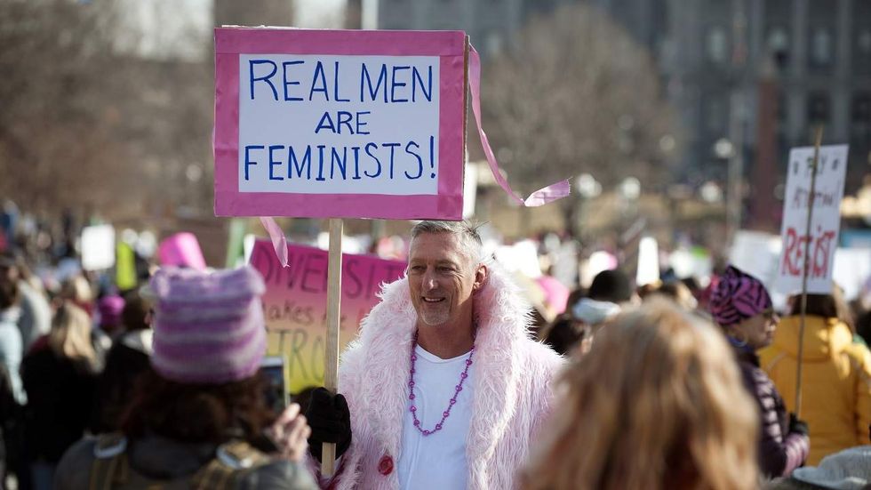 HuffPo again claims that men have periods