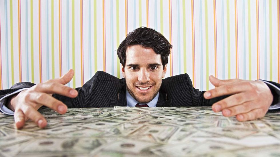 While Americans struggle, here’s how much lawmakers make each year -- not including benefits