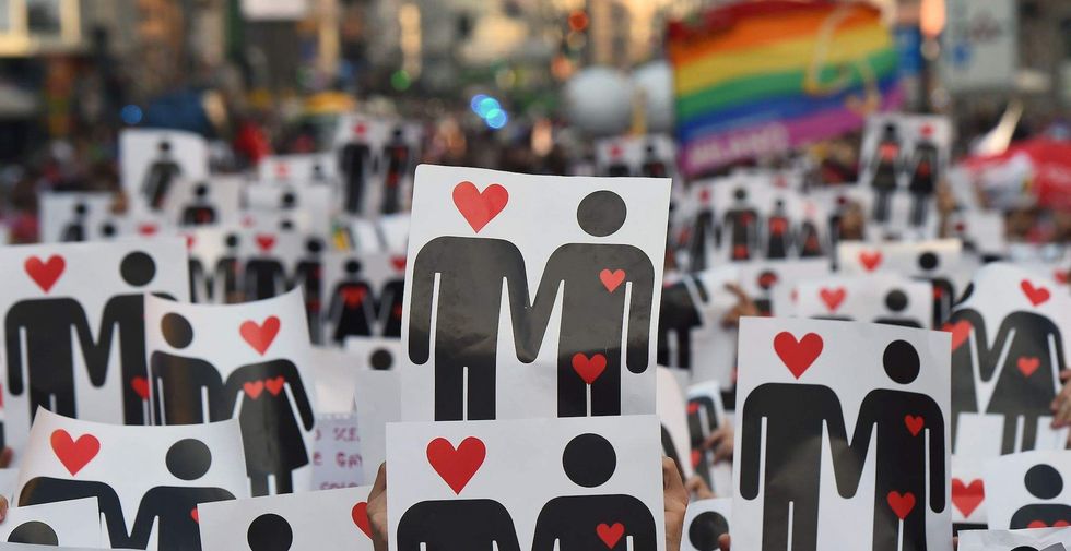 Lesbian woman wants Christian judge to recuse himself from her divorce case