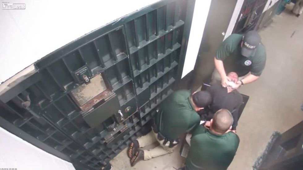 Tennessee sheriff's office sued for allegedly torturing 19-year-old inmate