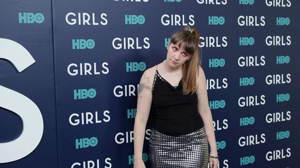 Lena Dunham tries to publicly shame ‘transphobic’ American Airlines employees