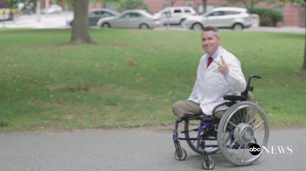 Wounded Army veteran goes from patient to future doctor