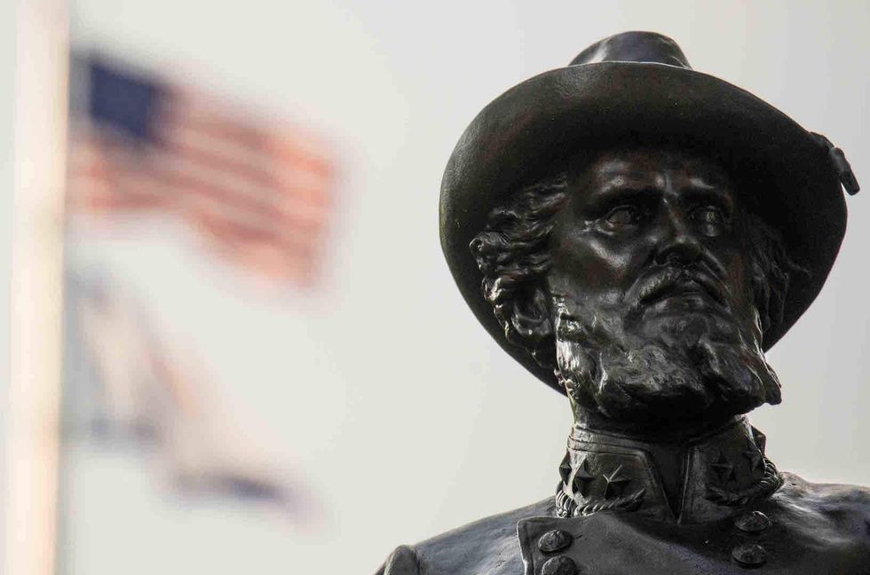 New poll reveals how most Americans feel about Confederate statues