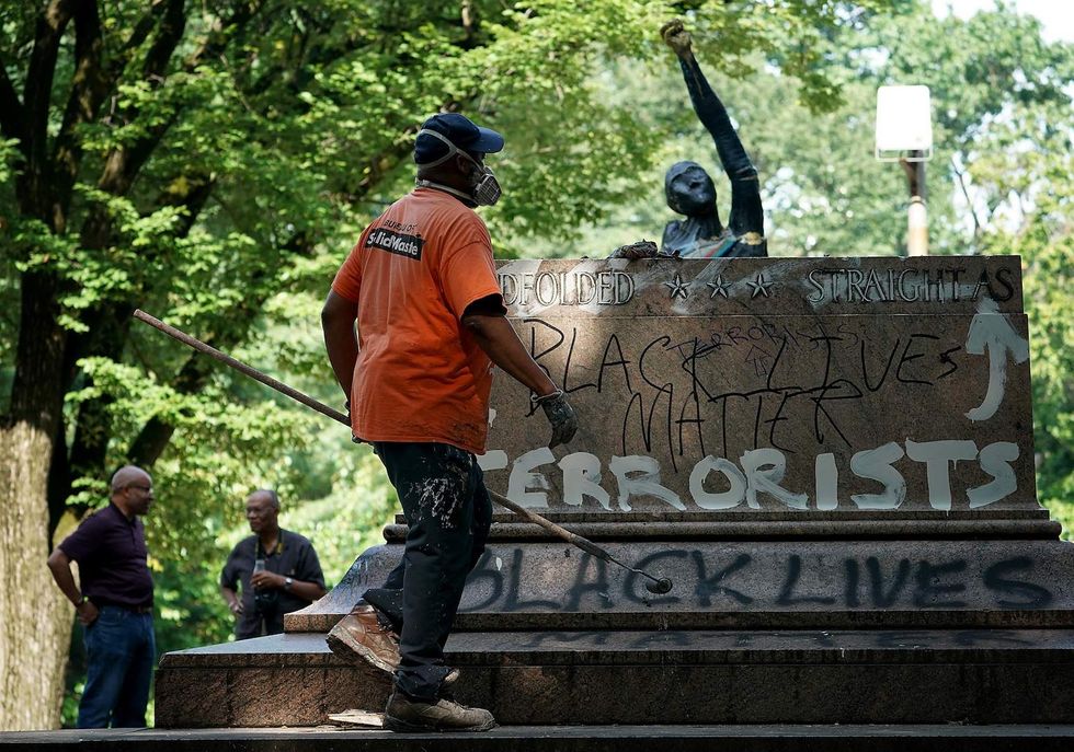 Florida pro sports teams to pay for Confederate statue removal