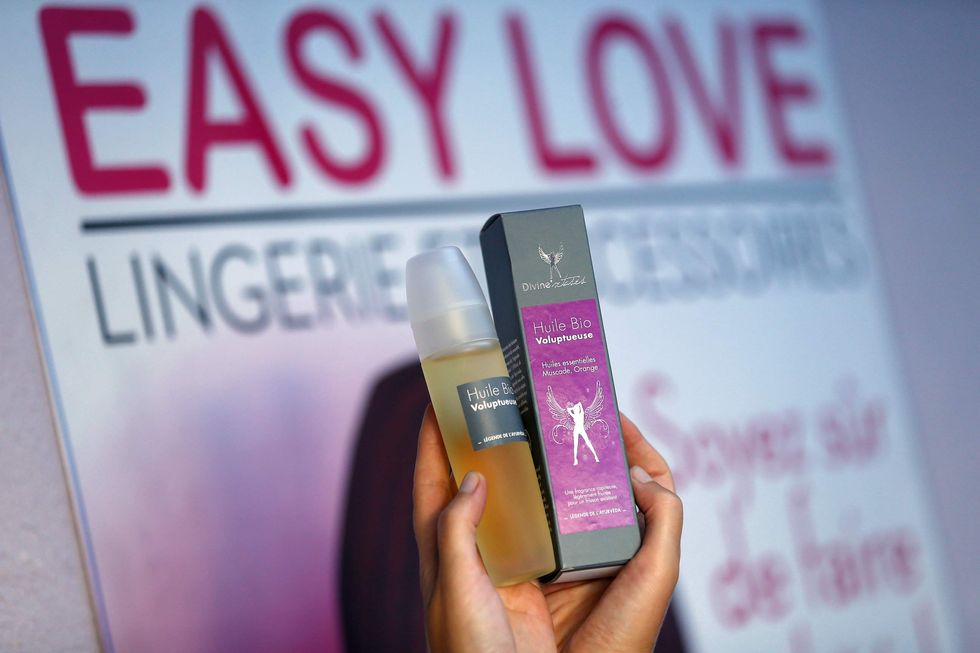Teen Vogue encourages readers to buy vibrators and lube for the school year