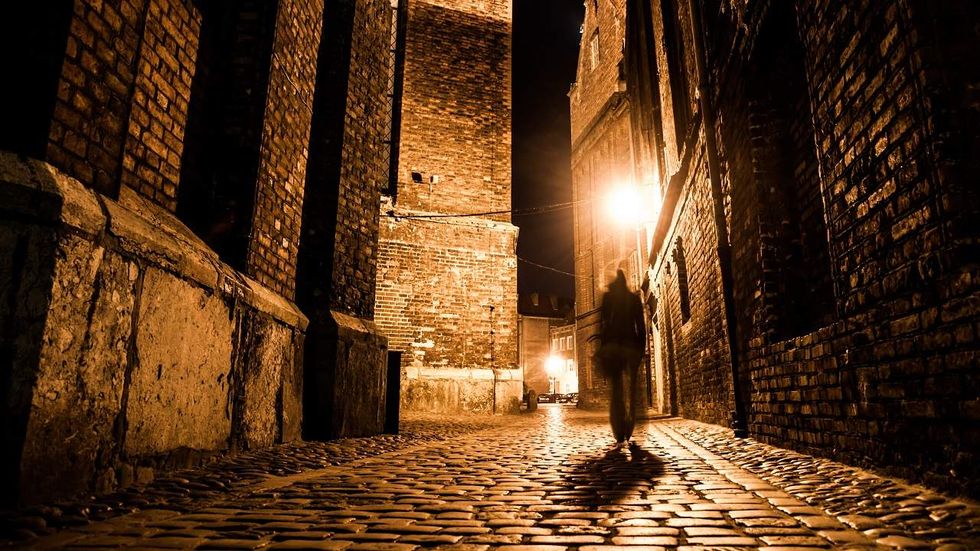 Related to Jack the Ripper? Serial killer’s descendant takes terrifying trip into history