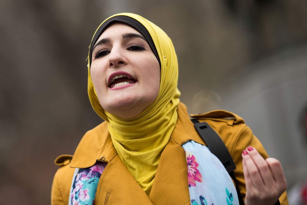Muslim activist eviscerated on social media for Harvey fundraising - here's why