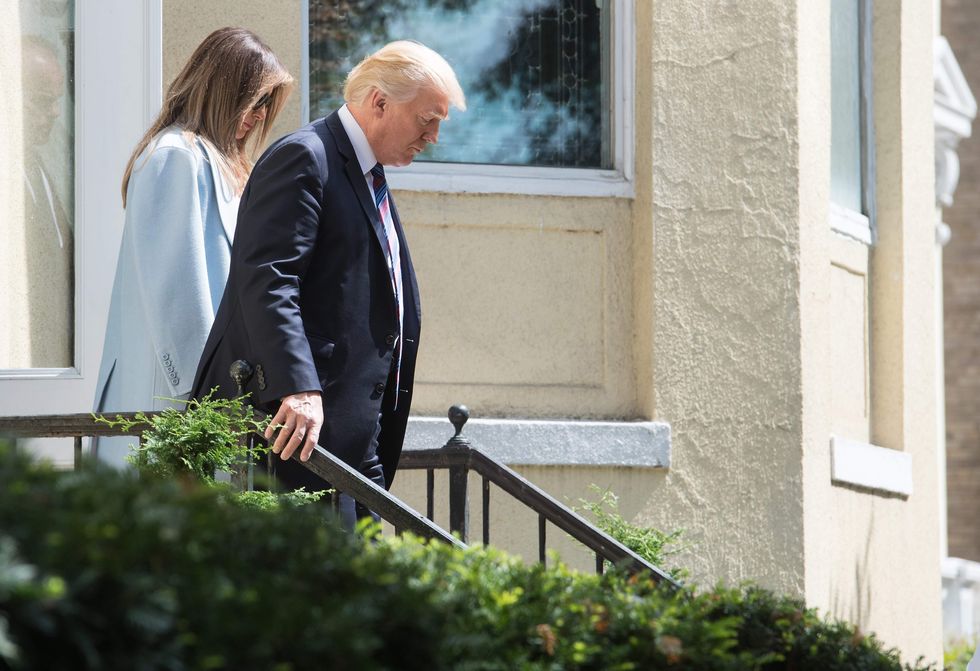 Trump sides with congressional Democrats in debt ceiling/Harvey funding fight
