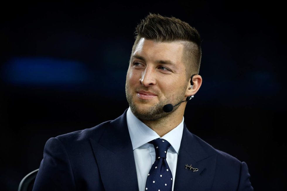 Tim Tebow visits Hurricane Irma evacuees, spreading hope to those devastated by the floods