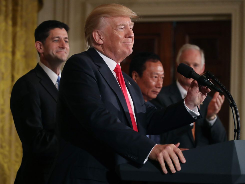 Trump offers a glimpse into his stance on tax reform after a bipartisan meeting