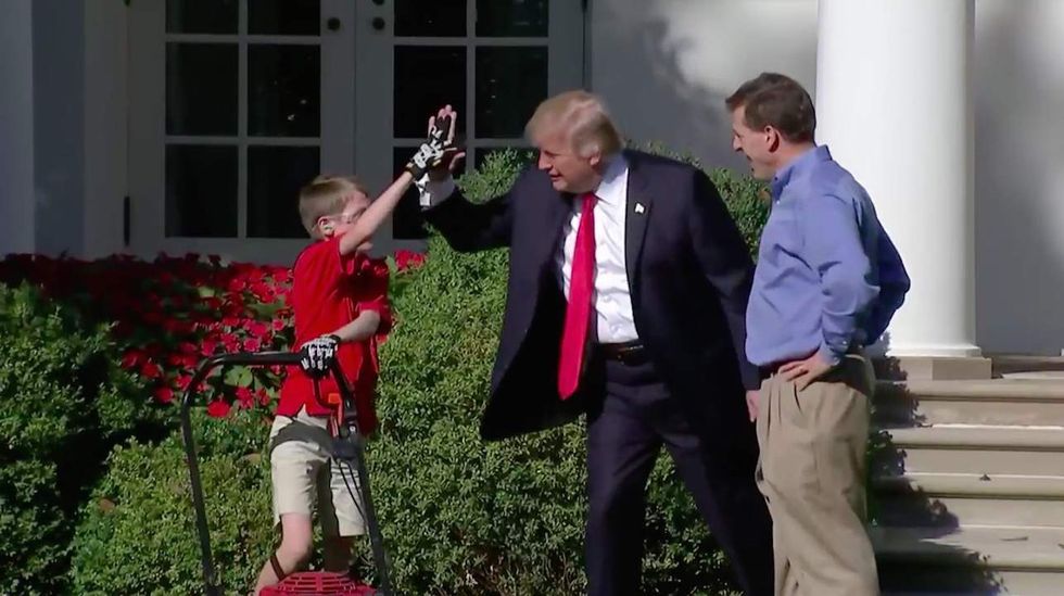 11-year-old Virginia boy volunteers to mow White House lawn, meets President Trump