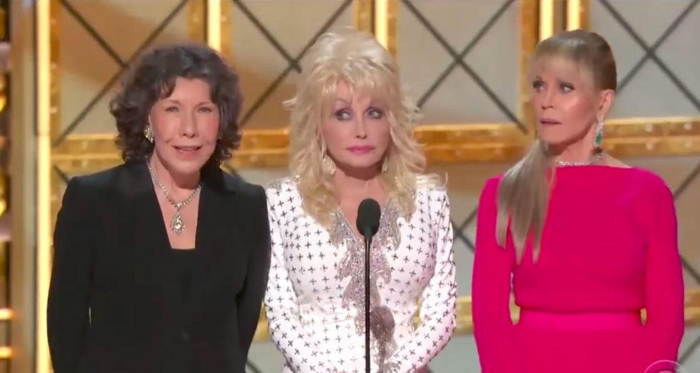 Watch Dolly Parton reaction to her fellow celebrities mocking Trump at the Emmys