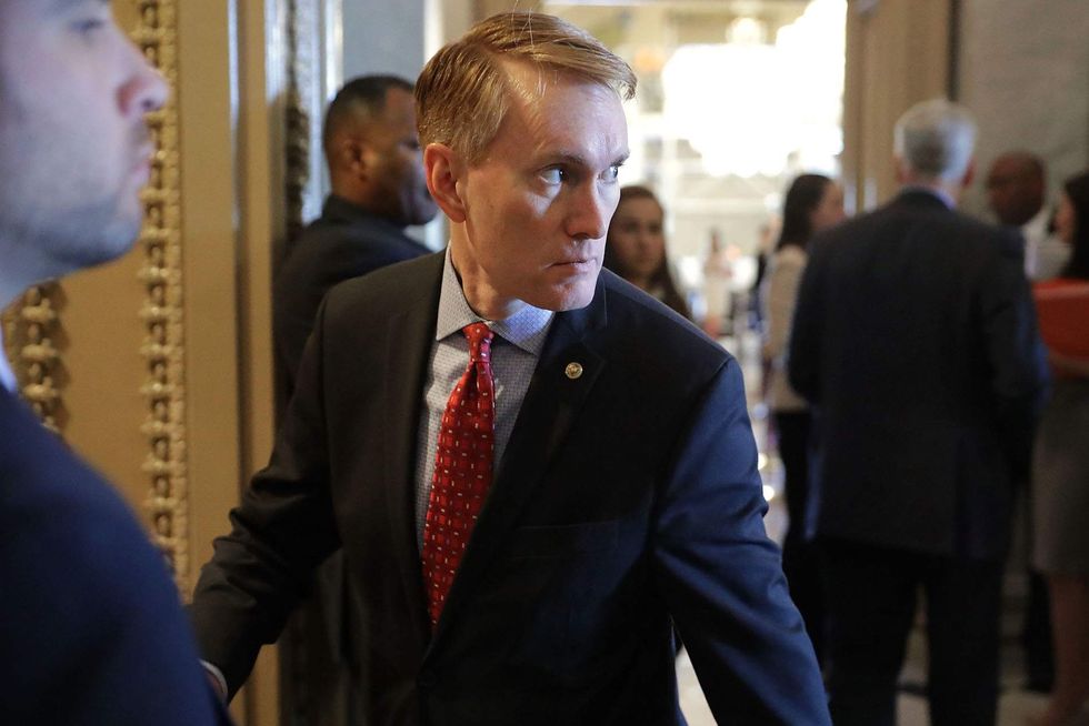 Republican senator says the Russians are manipulating the NFL protest debate - here's how