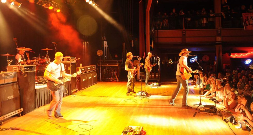 Country star Jason Aldean reacts after Las Vegas shooter opened fire on his audience
