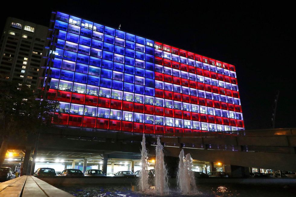 Tel Aviv City Hall offers touching show of solidarity with America after Las Vegas shooting