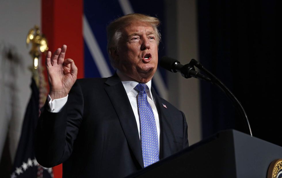 Poll: 46 percent think the news media fabricates stories about Trump