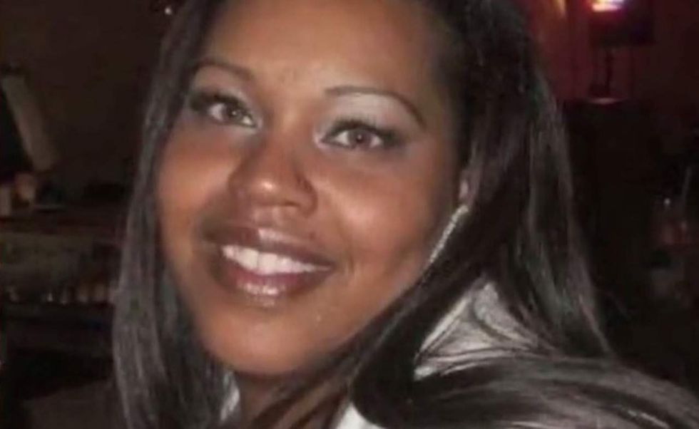Teacher says 4th-grader's mom hit her in head with brick, beat her up—all after she took kid's phone