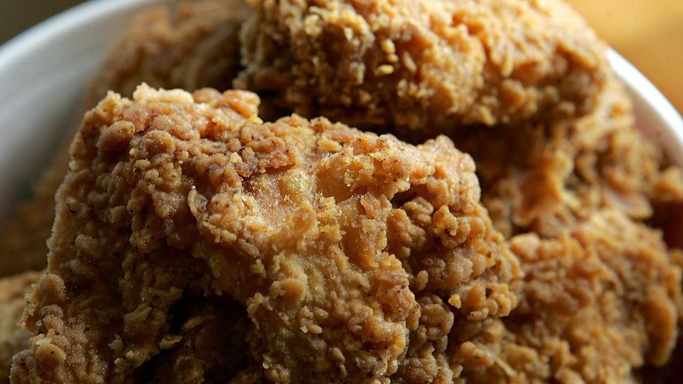 Listen: California restaurant secretly turns to Popeyes for its fried chicken