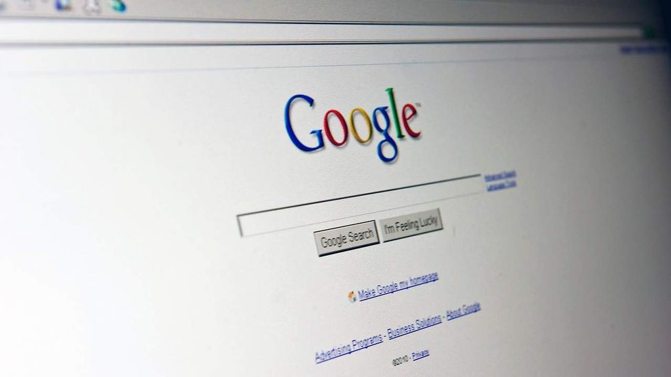 Listen: Pro tip for criminals – don’t Google search ‘how to rob a bank’